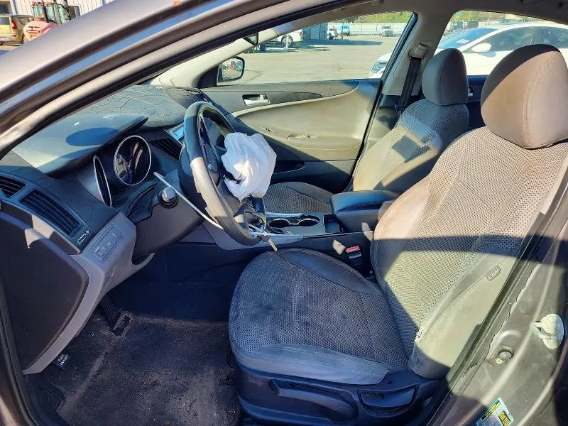 2011 HYUNDAI SONATA GLS  