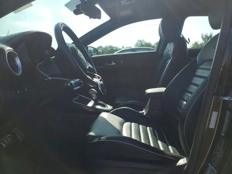2023 KIA FORTE GT LINE  