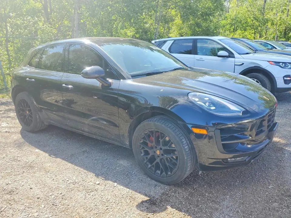 2018 PORSCHE MACAN GTS  