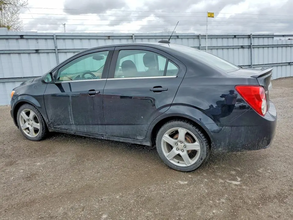 2016 CHEVROLET SONIC LT  