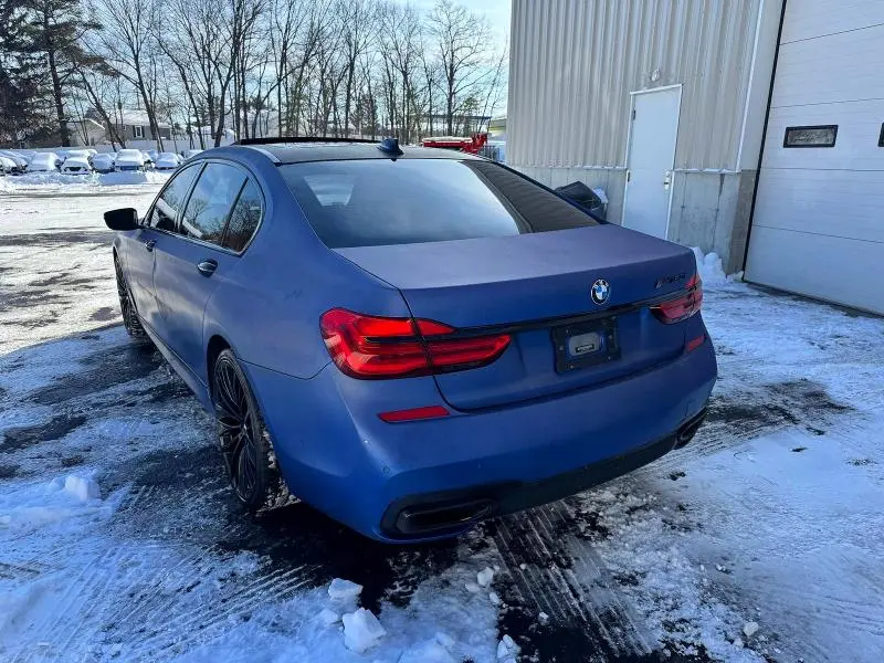 2018 BMW 750 I  
