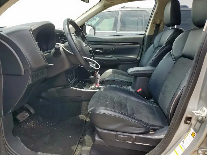 2019 MITSUBISHI OUTLANDER SE