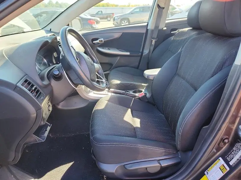 2013 TOYOTA COROLLA S  