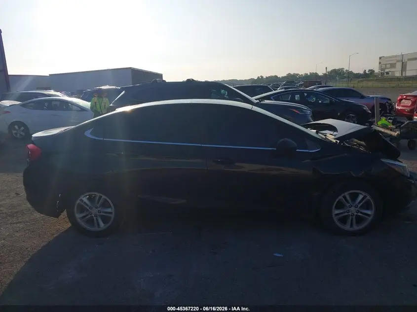 2017 CHEVROLET CRUZE LT AUTO