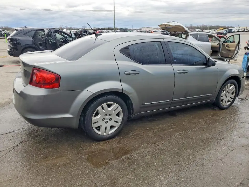 2012 DODGE AVENGER SE  