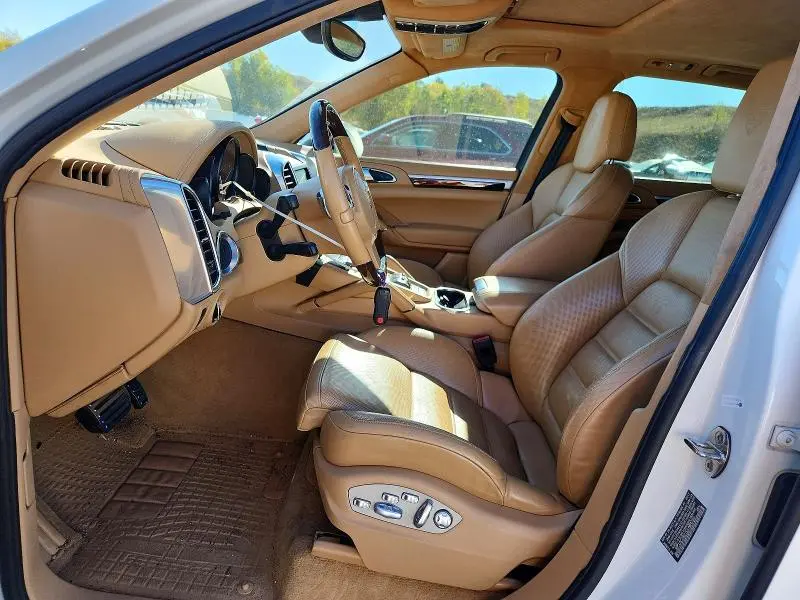 2012 PORSCHE CAYENNE TURBO  