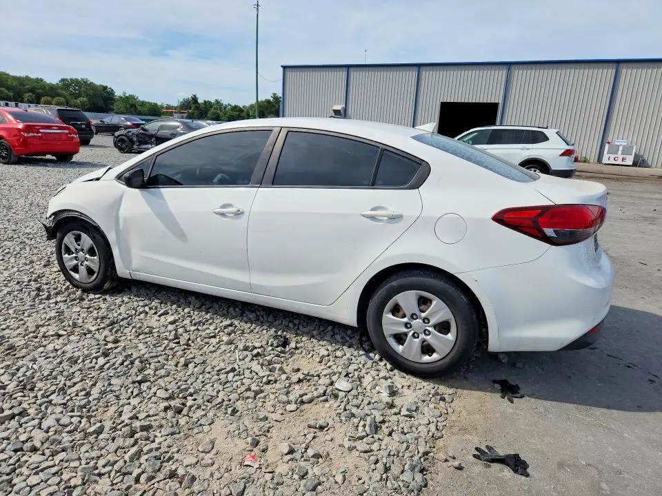 2017 KIA FORTE LX  
