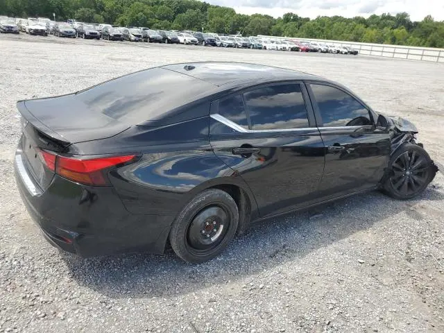 2022 NISSAN ALTIMA SR  