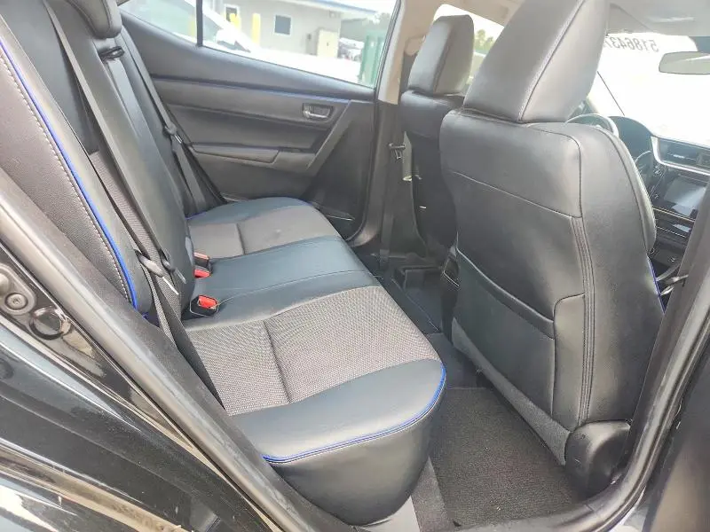 2019 TOYOTA COROLLA SE  