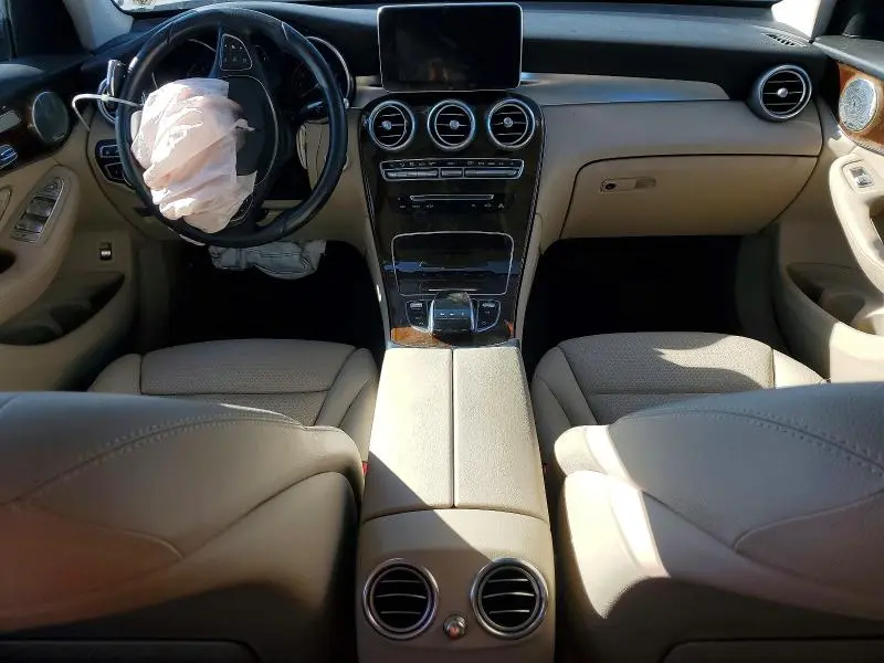 2017 MERCEDES-BENZ GLC 300 4MATIC  