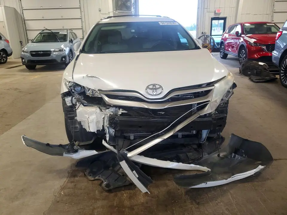 2013 TOYOTA VENZA LE  