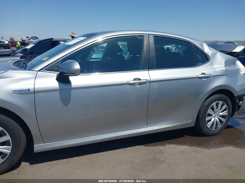 2020 TOYOTA CAMRY LE HYBRID