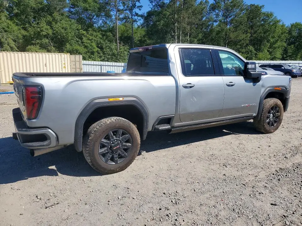 2025 GMC SIERRA K2500 AT4  