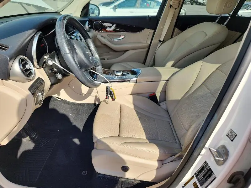 2019 MERCEDES-BENZ GLC 300  
