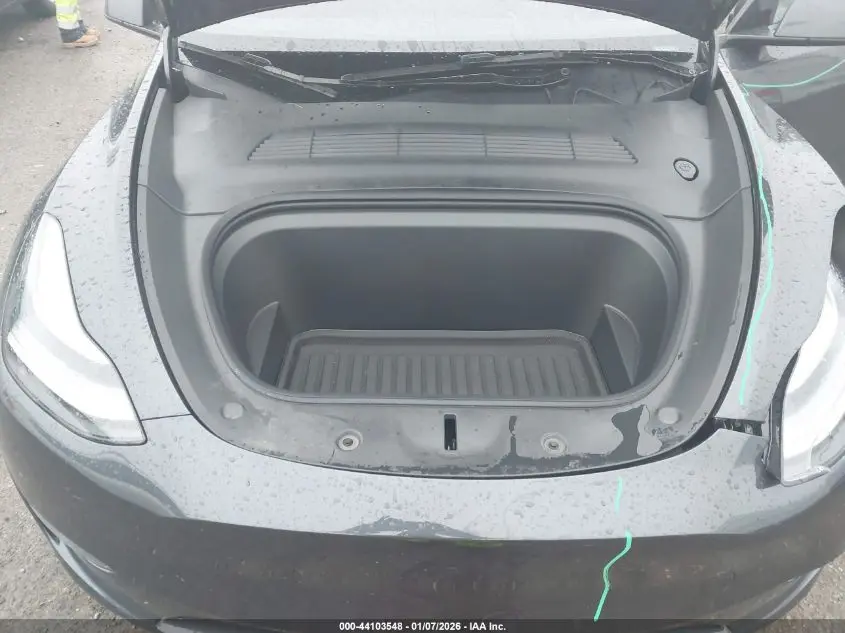 2024 TESLA MODEL Y LONG RANGE DUAL MOTOR ALL-WHEEL DRIVE