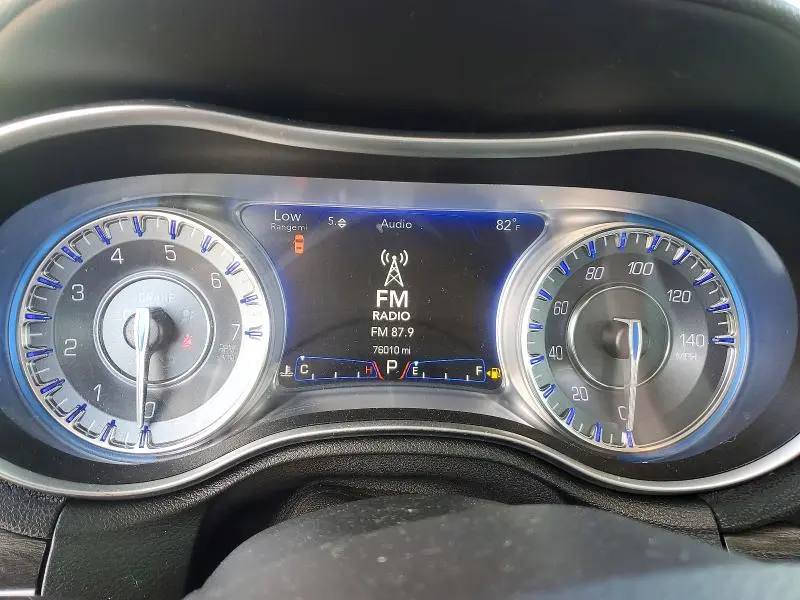 2017 CHRYSLER 300 LIMITED  