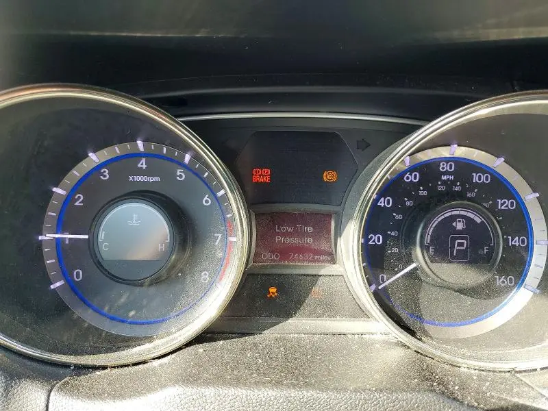 2012 HYUNDAI SONATA SE  