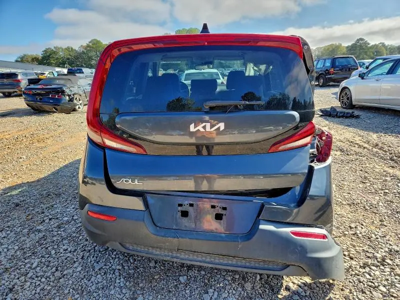 2022 KIA SOUL LX  