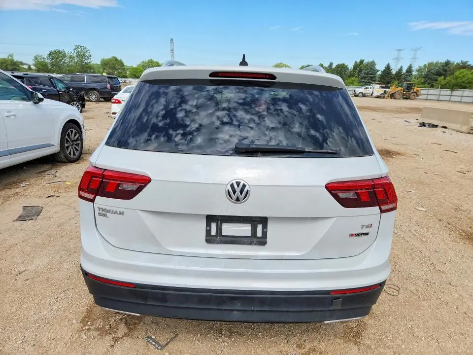2018 VOLKSWAGEN TIGUAN SE/SEL  