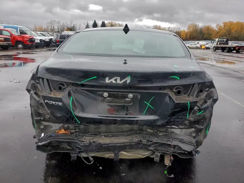 2024 KIA FORTE LX  