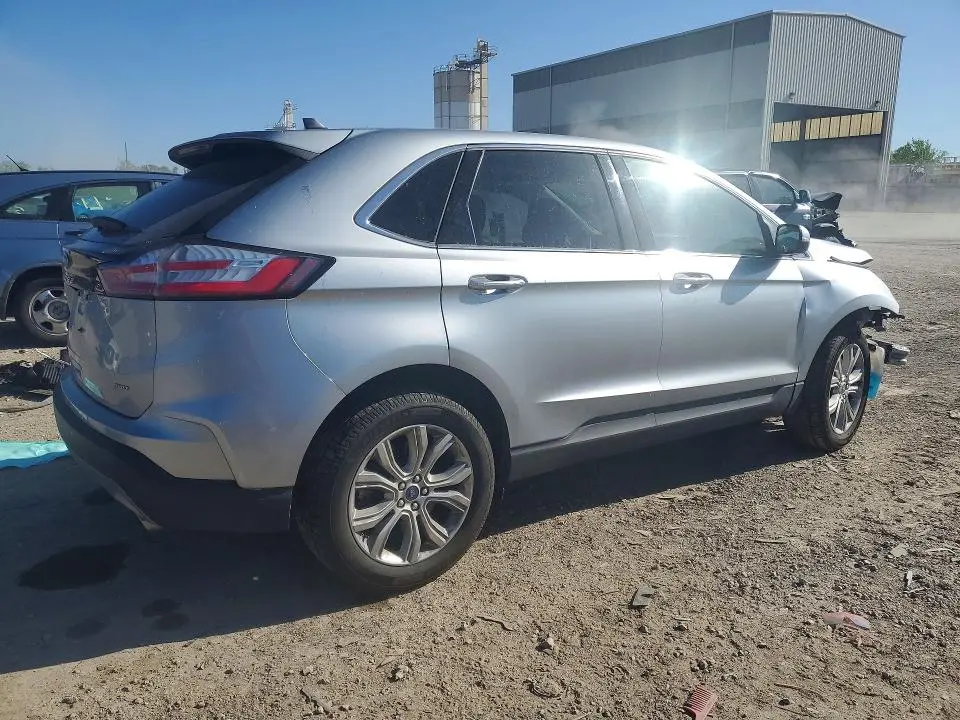 2022 FORD EDGE TITANIUM  
