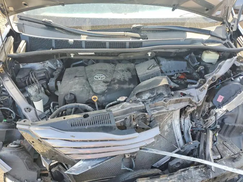 2017 TOYOTA SIENNA LE 8-PASSENGER  