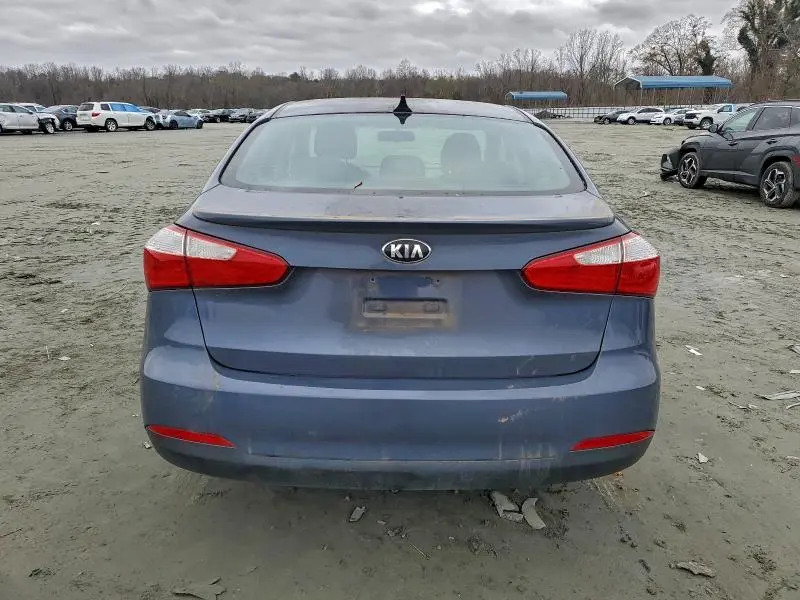 2016 KIA FORTE LX  