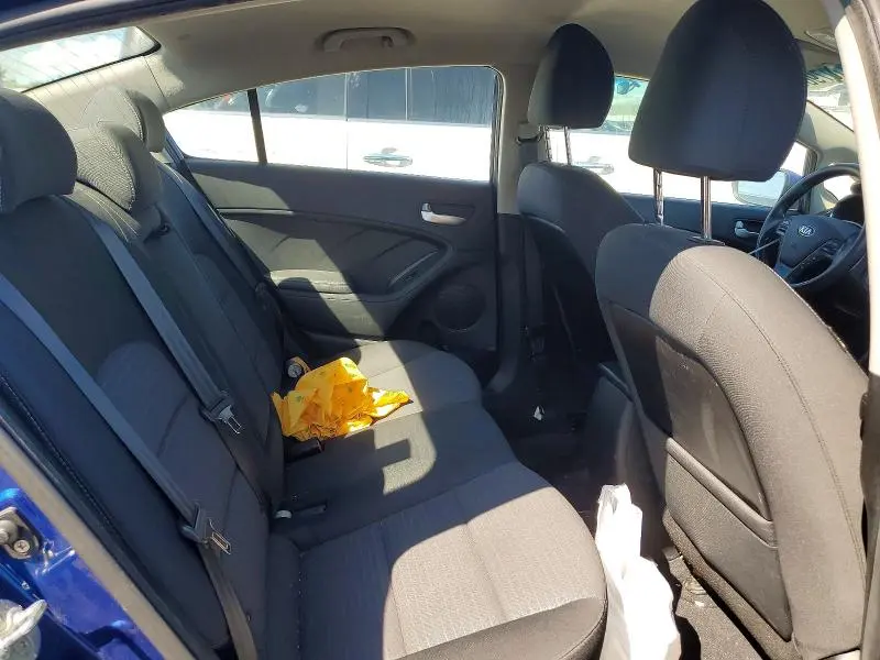 2018 KIA FORTE LX  