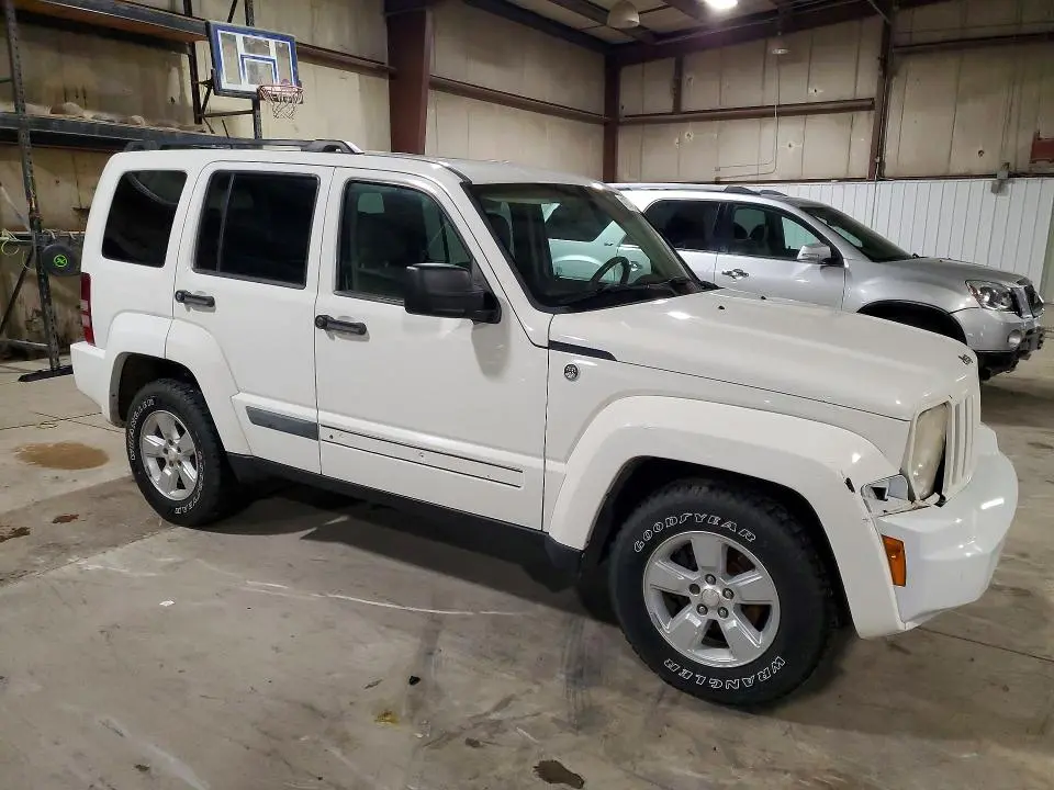 2010 JEEP LIBERTY SPORT  
