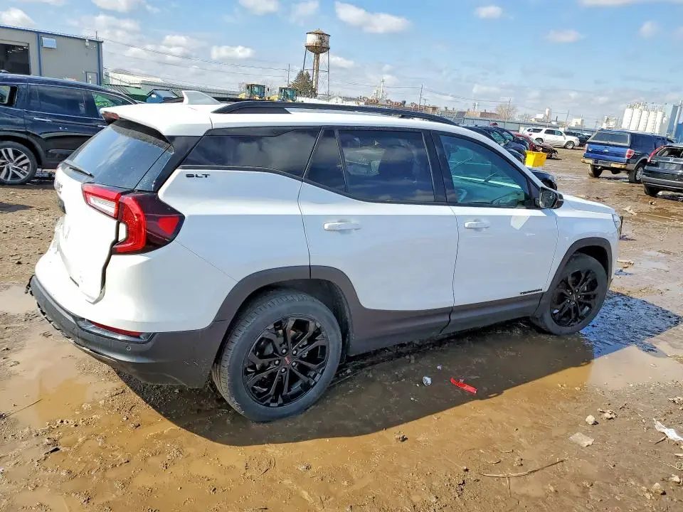 2022 GMC TERRAIN SLT  