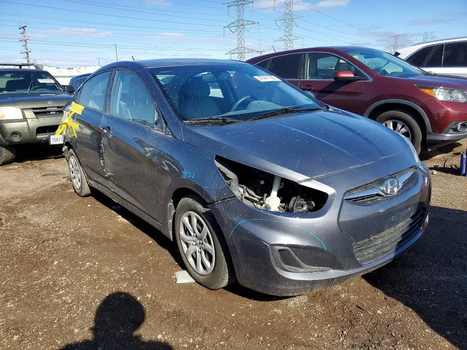 2013 HYUNDAI ACCENT GLS  