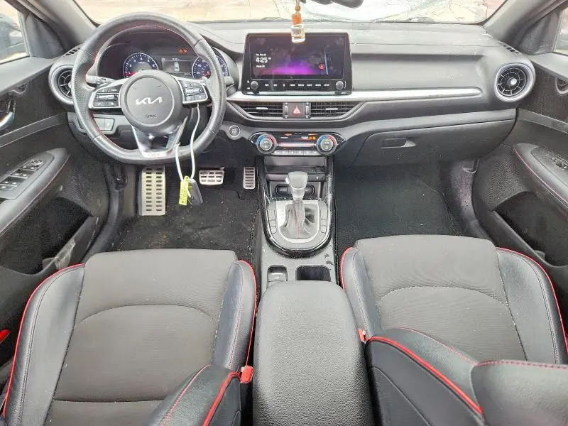 2023 KIA FORTE GT  