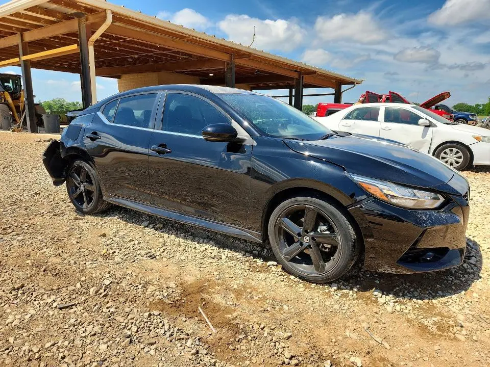 2023 NISSAN SENTRA SR  