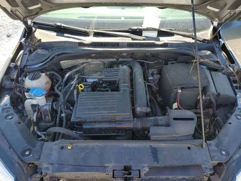 2017 VOLKSWAGEN JETTA SE  