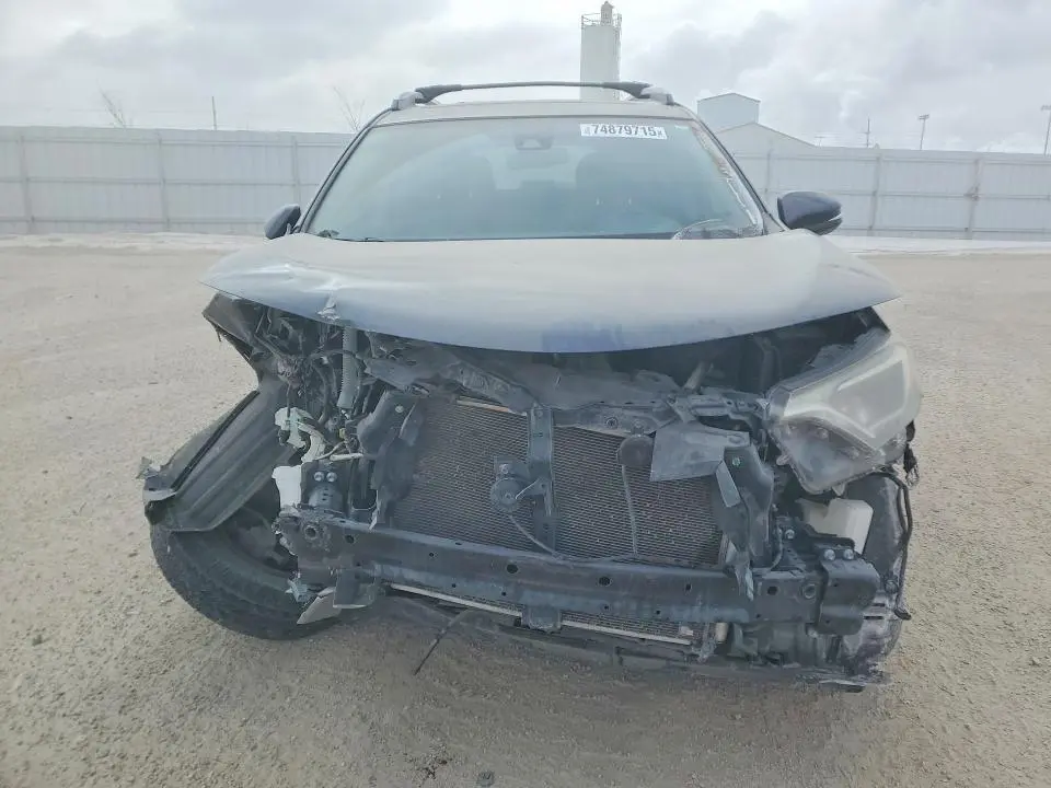 2018 TOYOTA RAV4 XLE  