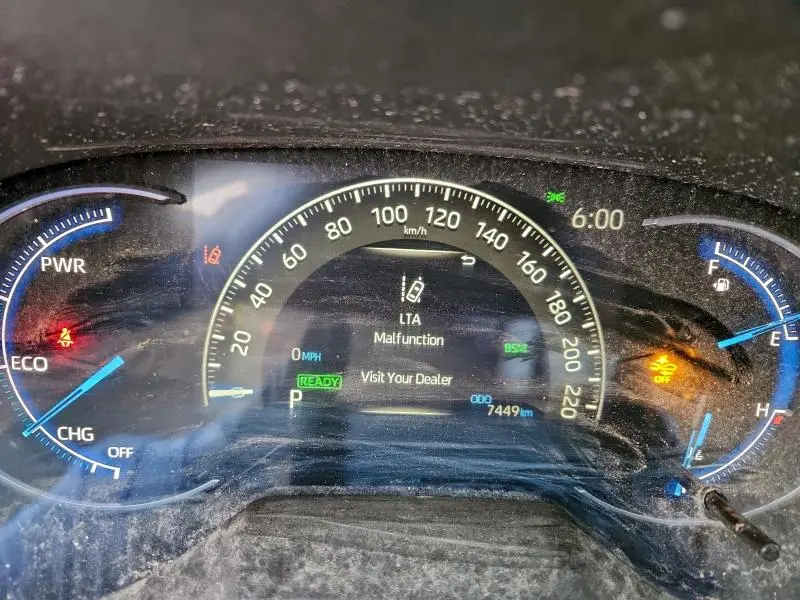 2024 TOYOTA RAV4 XLE  