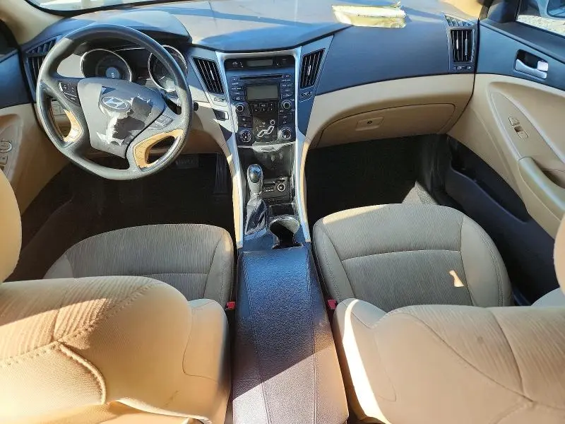 2012 HYUNDAI SONATA GLS  