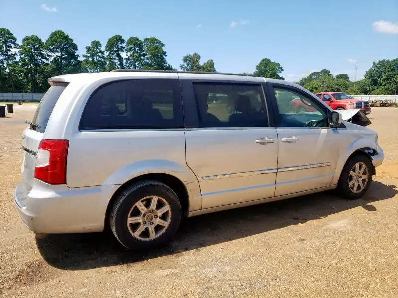 2012 CHRY TOWN & COU   