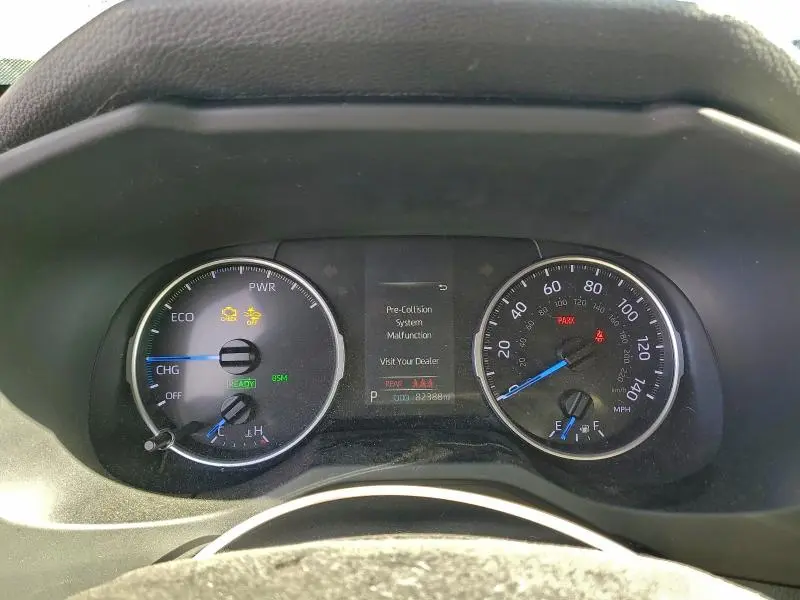 2019 TOYOTA RAV4 XLE  