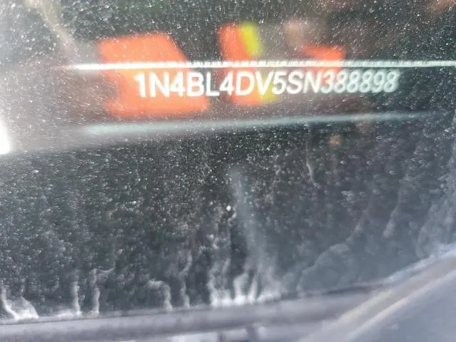 2025 NISSAN ALTIMA SV  