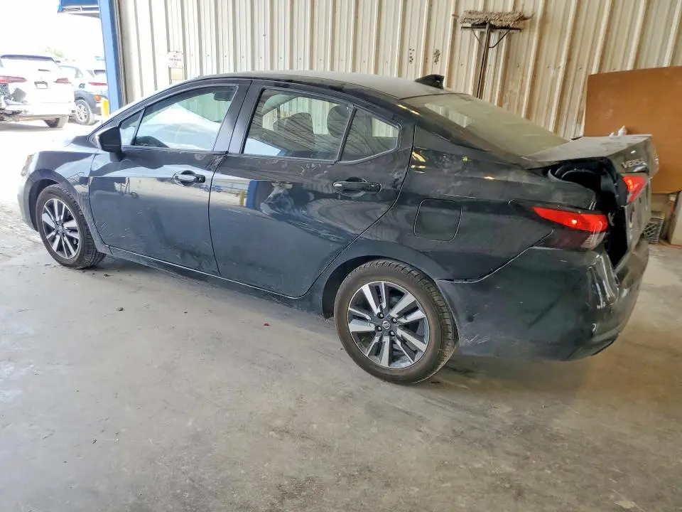2021 NISSAN VERSA SV  