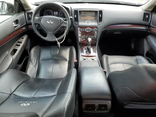 2013 INFINITI G37   