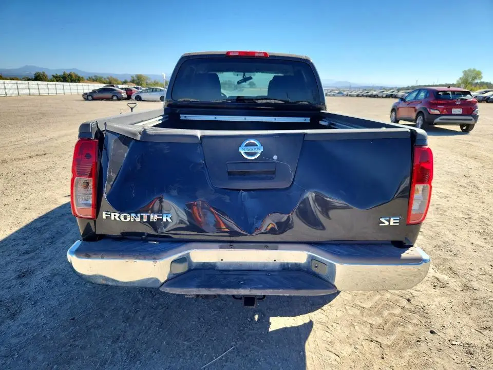 2010 NISSAN FRONTIER SE V6  
