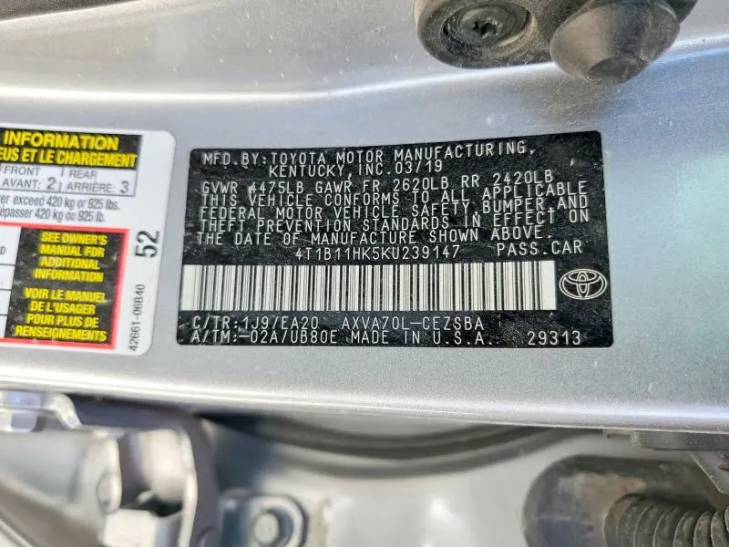 2019 TOYOTA CAMRY SE  