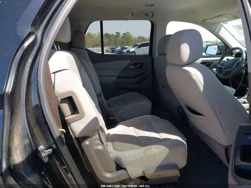 2020 CHEVROLET TRAVERSE FWD LT CLOTH
