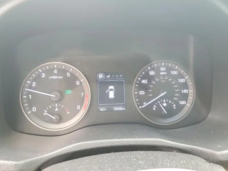 2017 HYUNDAI TUCSON SE  