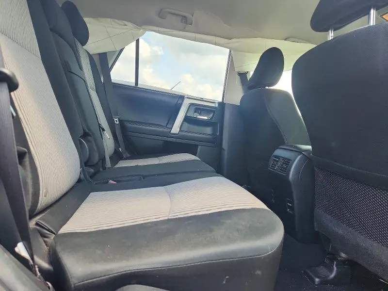 2019 TOYOTA 4RUNNER SR5  