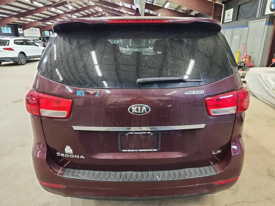 2017 KIA SEDONA LX  