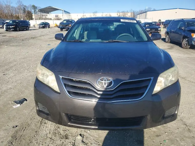 2011 TOYOTA CAMRY BASE  