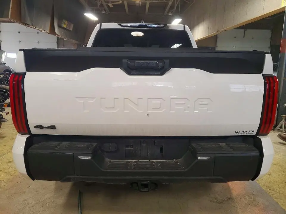2025 TOYOTA TUNDRA CREWMAX SR  